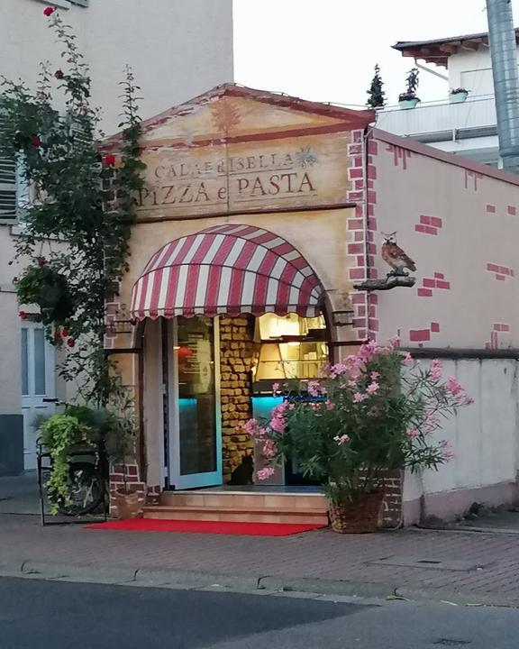 Calabrisella Pizza E Pasta Gastronomie